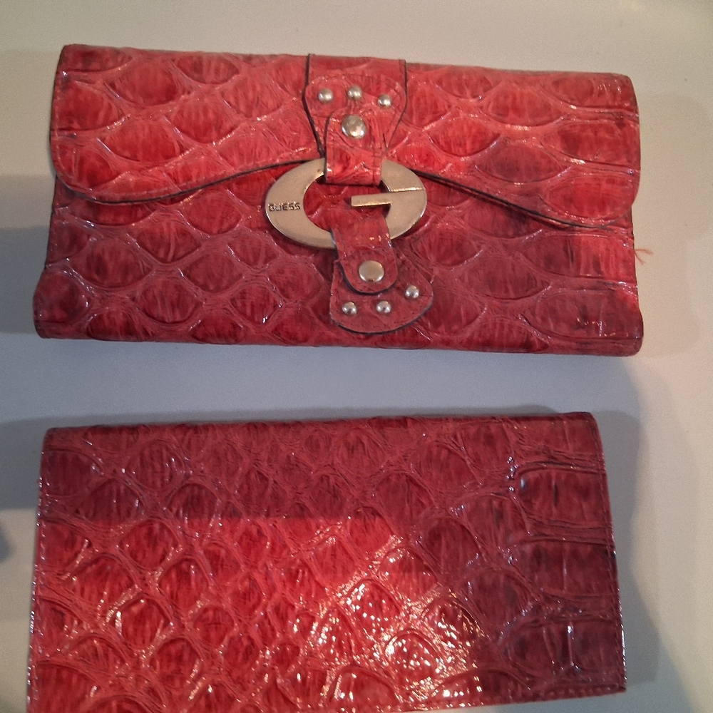 Guess Wallet